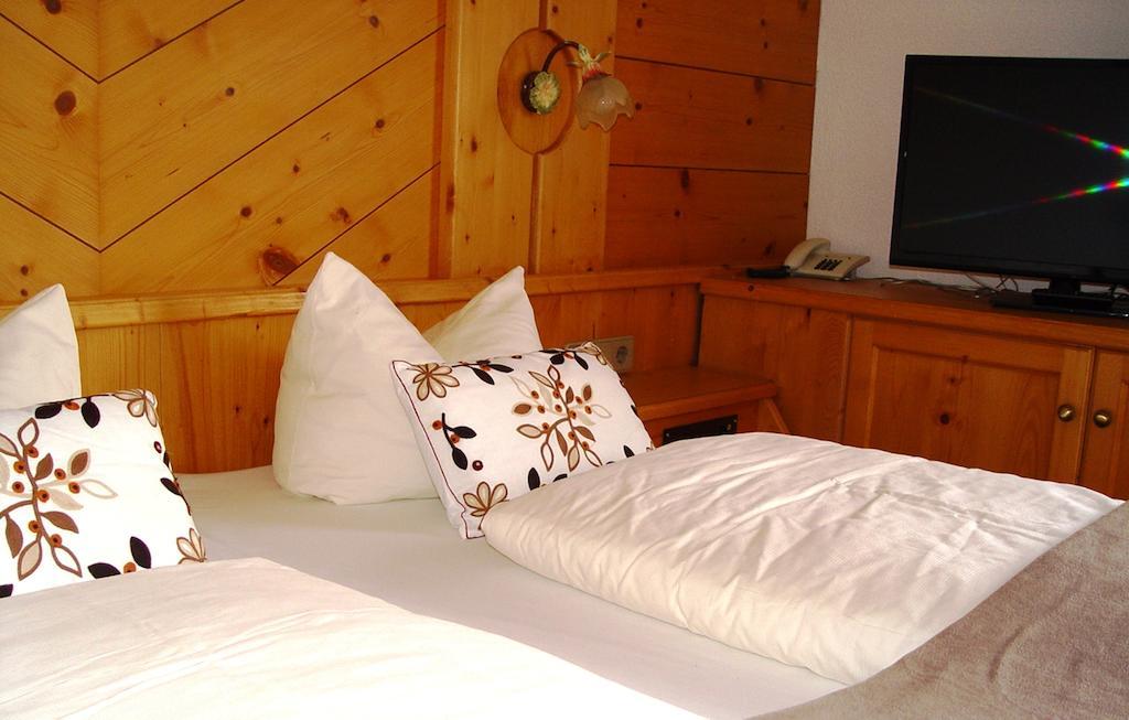 Hotel Garni Apart Elfriede Fiss Δωμάτιο φωτογραφία
